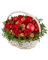 фруктовая корзинка с клубникой. Сальвадор